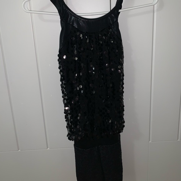 Dance costume - Picture 1 of 4